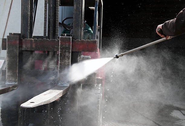 Best Graffiti Removal Services in La Mirada, CA
